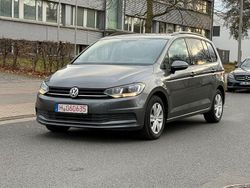 Indiumgrau metallic Gebraucht 2016 VW Touran Van / Kleinbus | 13.500 € (Fairer Preis)