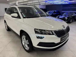 Weiß Gebraucht 2020 Skoda Karoq Style SUV | 16.999 €