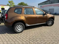 Braun Gebraucht 2013 Dacia Duster Lauréate SUV | 4.199 € (Guter Preis)