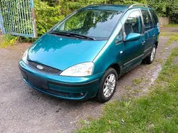 Grün Gebraucht 2001 Ford Galaxy Van / Kleinbus | 2.500 € (Fairer Preis)