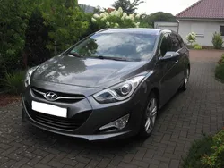 Grau Gebraucht 2012 Hyundai i40 Style Kombi | 7.500 € (Fairer Preis)