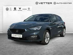 Blau Gebraucht 2024 Seat Leon Style Limousine | 27.900 € (Fairer Preis)