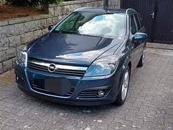 Grau Gebraucht 2006 Opel Astra Sport Kombi | 5.900 € (Teuer)