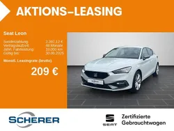 Weiß (metallic) Gebraucht 2024 Seat Leon FR Limousine | 24.780 € (Guter Preis)