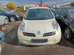 Gelb Gebraucht 2004 Nissan Micra Visia Kleinwagen | 1.300 € (Guter Preis)