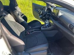 Weiß Gebraucht 2024 Toyota Yaris Coupé | 34.900 € (Superpreis)