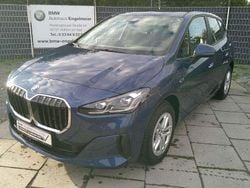 Blau Gebraucht 2022 BMW 225 Active Tourer Sport Line Van / Kleinbus | 26.790 € (Superpreis)