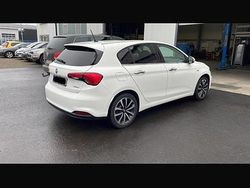 Weiß Gebraucht 2016 Fiat Tipo Lounge Limousine | 9.000 € (Etwas zu teuer)