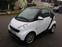 Weiß Gebraucht 2010 Smart ForTwo Coupé Pure Coupé | 4.400 € (Fairer Preis)
