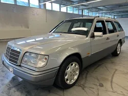 Silber Gebraucht 1995 Mercedes E280 Sportline Kombi | 23.990 €