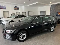 Schwarz Gebraucht 2022 VW Passat Kombi | 17.985 € (Fairer Preis)