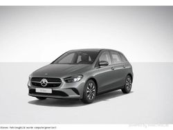 Mountaingrau Gebraucht 2023 Mercedes B200 Van / Kleinbus | 28.200 € (Guter Preis)