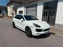Weiß Gebraucht 2014 Porsche Cayenne Turbo SUV | 29.990 €