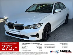 Weiß Gebraucht 2022 BMW 320 Advantage Limousine | 25.888 € (Guter Preis)