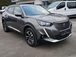 Grau Gebraucht 2021 Peugeot 2008 Allure SUV | 11.531 € (Guter Preis)