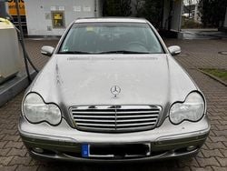 Silber Gebraucht 2003 Mercedes C180 Elegance Limousine | 3.000 € (Fairer Preis)