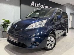 Blau Gebraucht 2018 Nissan e-NV200 Tekna Van / Kleinbus | 15.999 €