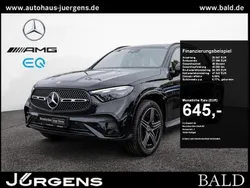 Obsidianschwarz metallic Gebraucht 2024 Mercedes GLC300e AMG SUV | 68.490 € (Fairer Preis)
