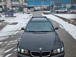 Schwarz Gebraucht 2003 BMW 320 Sport Line Kombi | 2.100 € (Superpreis)