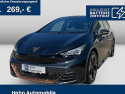 Mythosschwarz Gebraucht 2024 Cupra Born Kleinwagen | 30.930 € (Superpreis)