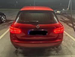 Rot Gebraucht 2017 Mercedes 250 Kombi | 24.000 €