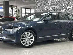 Blau Gebraucht 2019 Volvo V90 Inscription Kombi | 40.870 €