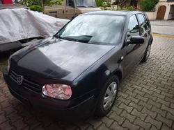 Schwarz Gebraucht 2003 VW Golf IV Limousine | 2.300 € (Teuer)