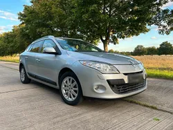 Silber Gebraucht 2011 Renault Mégane III Kombi | 4.299 € (Fairer Preis)