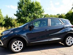 Blau Gebraucht 2018 Renault Captur LIMITED SUV | 10.900 € (Fairer Preis)