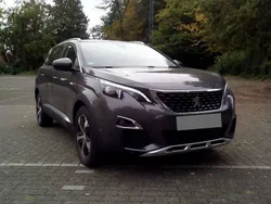 Grau Gebraucht 2017 Peugeot 5008 Allure Van / Kleinbus | 16.500 € (Guter Preis)