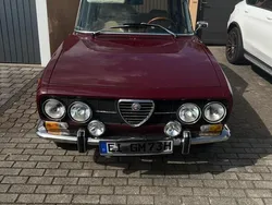 Rot Gebraucht 1972 Alfa Romeo Giulia Limousine | 15.500 €