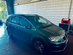 Grau Gebraucht 2022 Seat Alhambra FR Van / Kleinbus | 37.500 € (Etwas zu teuer)