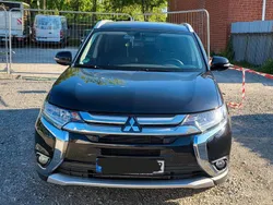 Schwarz Gebraucht 2017 Mitsubishi Outlander Edition SUV | 17.500 € (Fairer Preis)