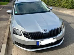 Silber Gebraucht 2017 Skoda Octavia Drive Kombi | 15.480 € (Guter Preis)