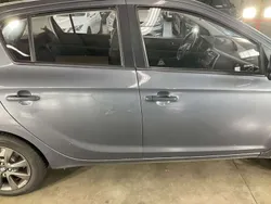 Grau Gebraucht 2014 Hyundai i20 Edition Limousine | 4.500 € (Fairer Preis)