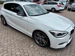 Weiß Gebraucht 2014 BMW M135 Advantage Kleinwagen | 21.700 € (Fairer Preis)