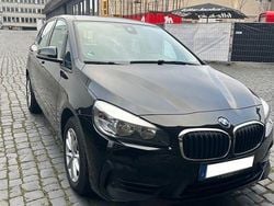 Schwarz Gebraucht 2018 BMW 218 Active Tourer Advantage Van / Kleinbus | 9.800 € (Guter Preis)