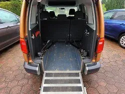 Orange Gebraucht 2016 VW Caddy Van / Kleinbus | 25.990 €