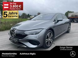 Grau Gebraucht 2024 Mercedes 300 Limousine | 45.950 € (Fairer Preis)