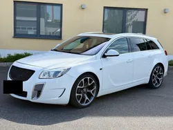 Weiß Gebraucht 2013 Opel Insignia OPC Kombi | 8.000 € (Fairer Preis)