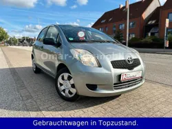 Silber Gebraucht 2007 Toyota Yaris Cool Kleinwagen | 3.799 € (Etwas zu teuer)