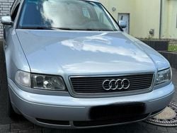 Silber Gebraucht 1996 Audi A8 Limousine | 2.700 € (Superpreis)