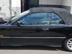 Schwarz Gebraucht 1997 BMW 320 Cabriolet Cabrio | 8.700 € (Fairer Preis)