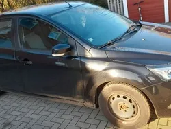 Schwarz Gebraucht 2010 Ford Focus Style Limousine | 3.999 € (Fairer Preis)