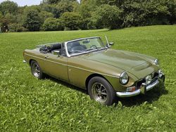 Grün Gebraucht 1975 MG B Cabrio | 14.990 €