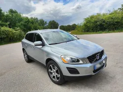 Silber Gebraucht 2011 Volvo XC60 SUV | 11.000 € (Fairer Preis)