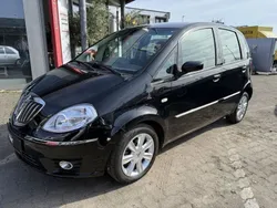 Schwarz Gebraucht 2009 Lancia Musa Van / Kleinbus | 4.990 €