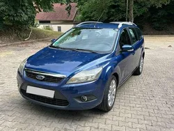 Blau Gebraucht 2009 Ford Focus Sport Kombi | 2.200 € (Fairer Preis)
