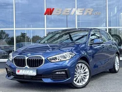 Phytonicblau metallic Gebraucht 2023 BMW 118 Advantage Kleinwagen | 24.790 € (Fairer Preis)