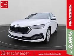 Weiss Gebraucht 2022 Skoda Octavia Style Kombi | 23.950 € (Guter Preis)